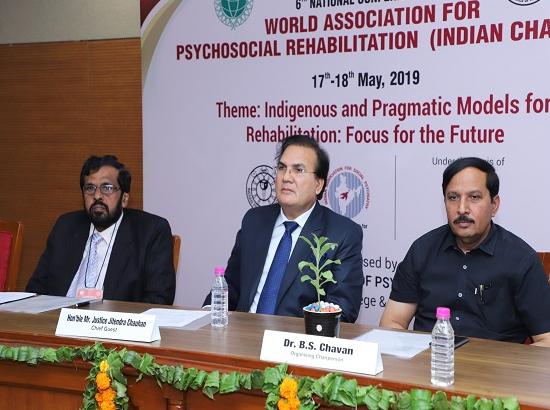 âMental illness is not a choice but recovery isâ 