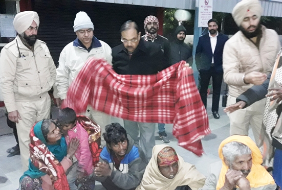 DC Ferozepur becomes Santa Claus for poor, late night