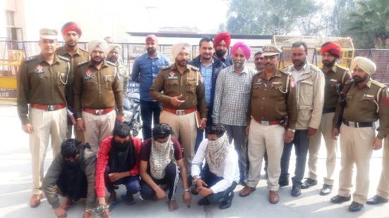 within 72 hrs Ferozpur Police bust gang of looters seazes vehicle and arms